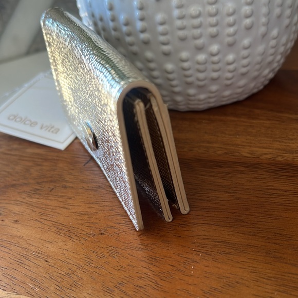 Dolce Vita Gold Wallet - Picture 2 of 6
